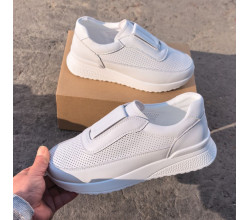 Кроссовки HENGJI-ELENA